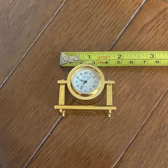 Gold Table Clock - Picture 3 of 3